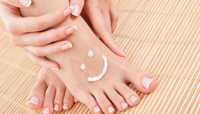 apply medicinal creams